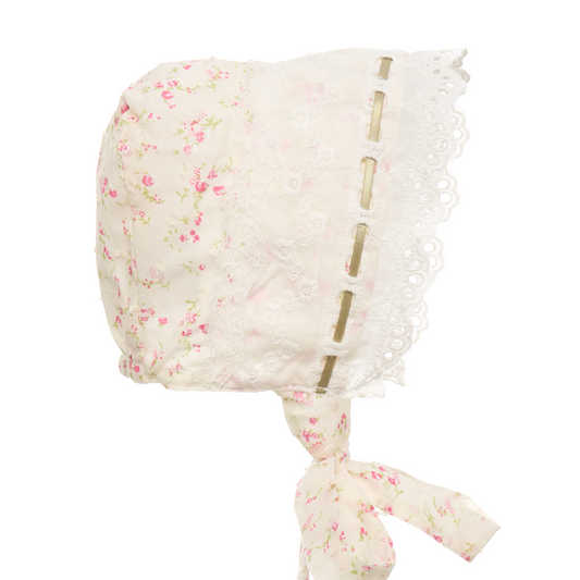 Cloud Kiss Lace Floral Bonnet